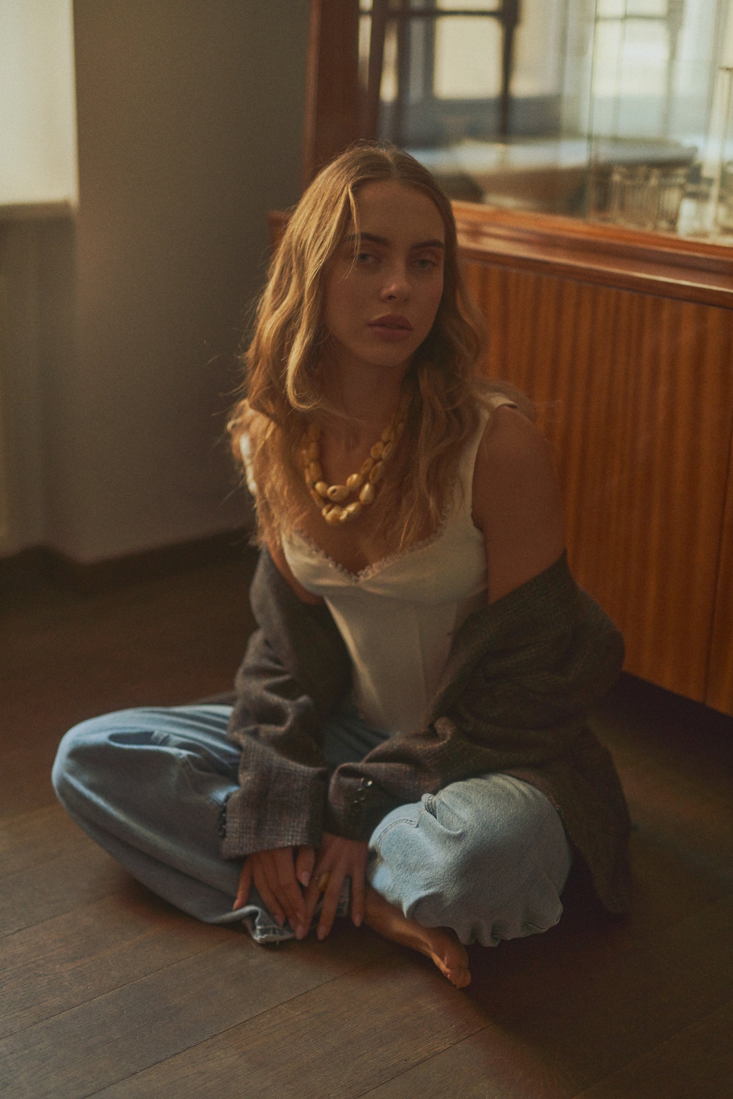 Tradiciniai balto gintaro karoliai